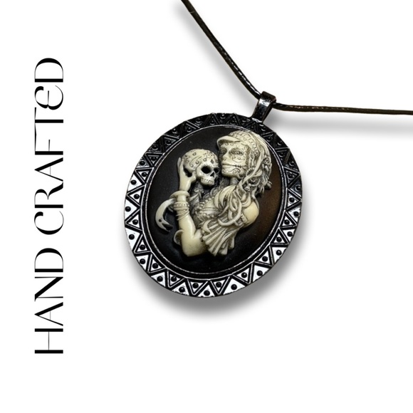 Sugar Skull Necklace Cameo Pendant Handmade - Picture 3 of 12